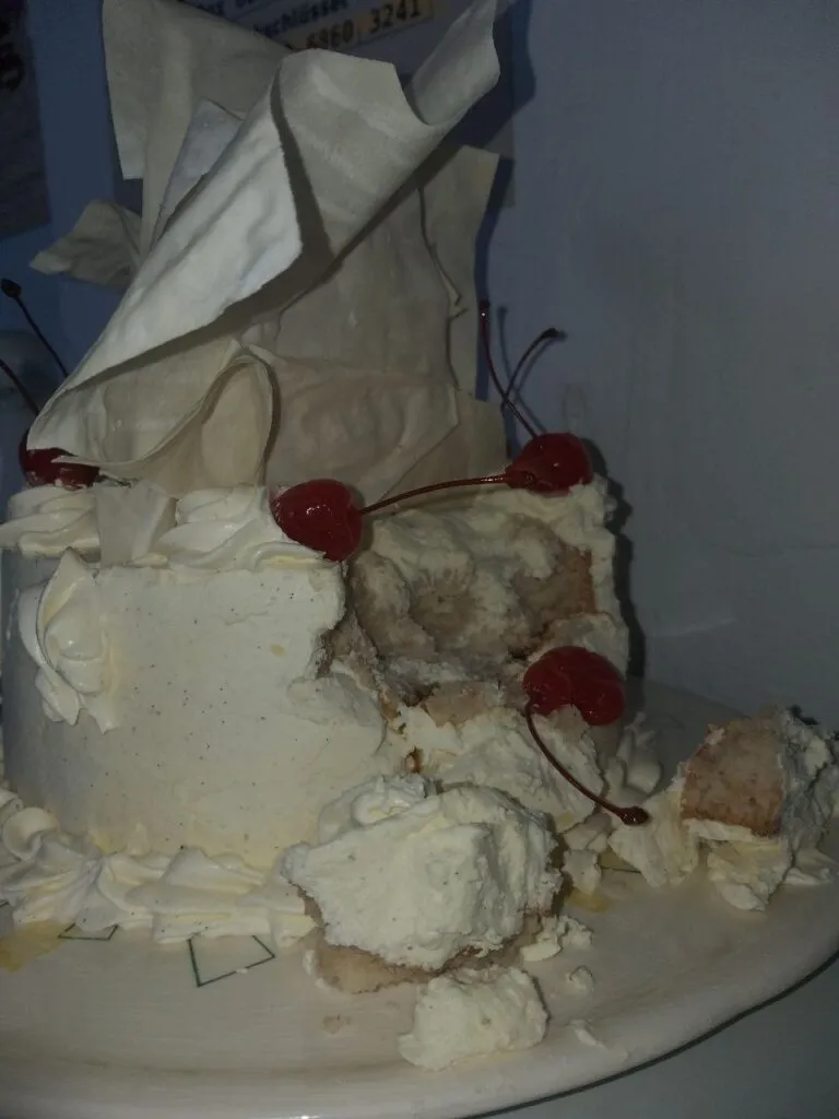 Critical Cake: Kunst, Kuchen und Gespräch in Frankfurt