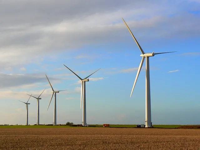Join a women-led energy cooperative
